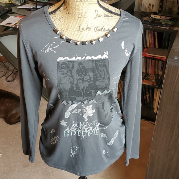 Amelia Austin size M/L gray glittery tunic - Picture 2 of 13